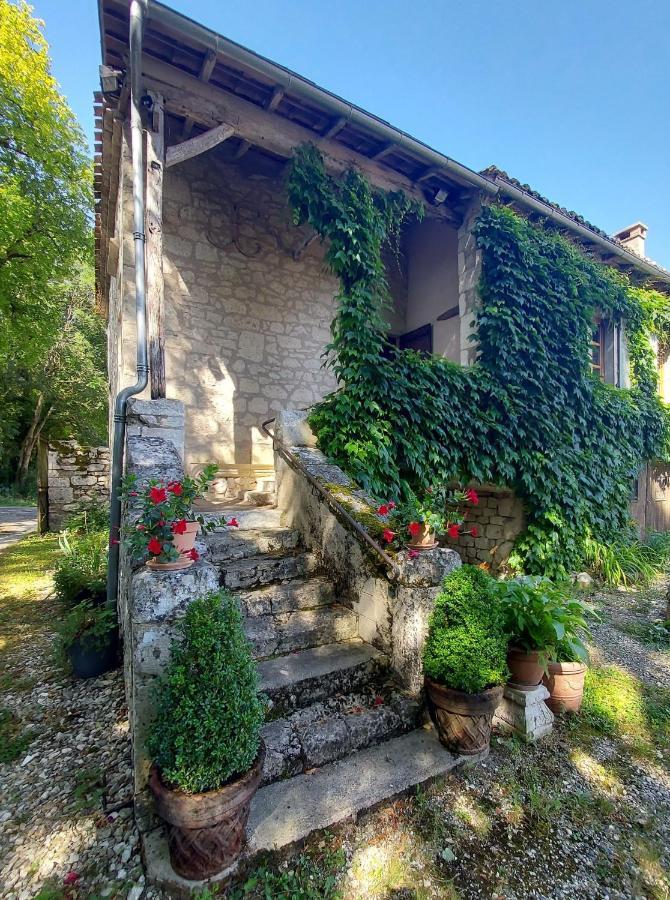 Le Moulin De Bernard Acomodação com café da manhã Saint-Pantaléon Exterior foto