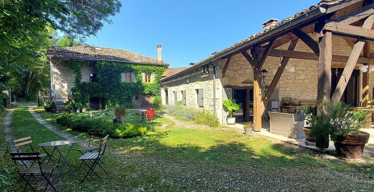 Le Moulin De Bernard Acomodação com café da manhã Saint-Pantaléon Exterior foto